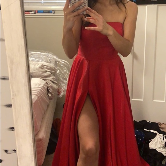 Grad Dress - Picture 1 of 2